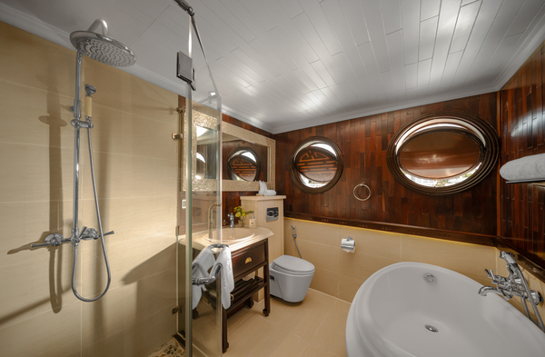 APT Guided Tours & River Cruises Au Co Au Co Suite Bathroom ©Mailan & Au Co.jpg